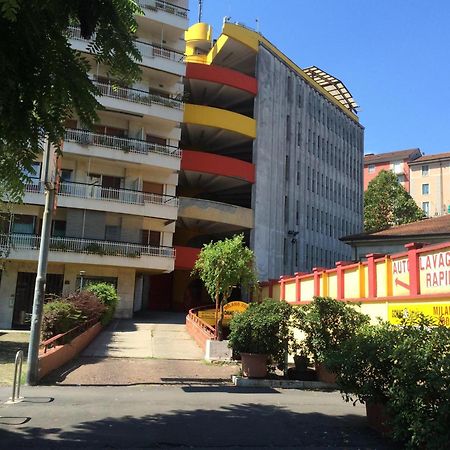 White Ribbon Hotel Milánó Kültér fotó
