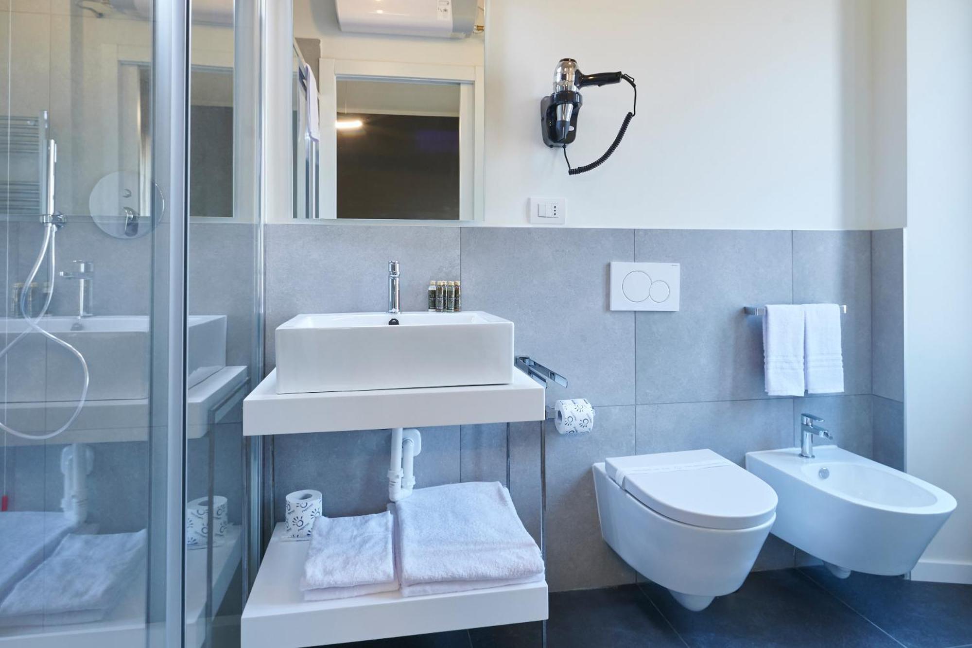 White Ribbon Hotel Milánó Kültér fotó